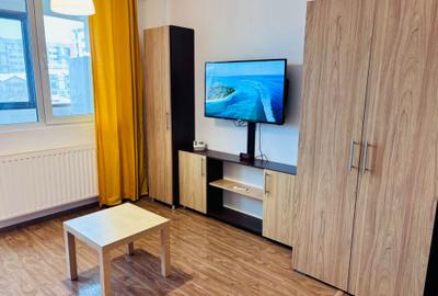 Garsonieră decomandată în Militari - 2