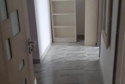 Garsonieră decomandată în Central - 7