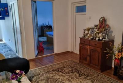 Apartament cu 3 camere decomandat în 1 Mai - 11