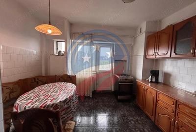 Apartament cu 3 camere decomandat în Calea Severinului - 8