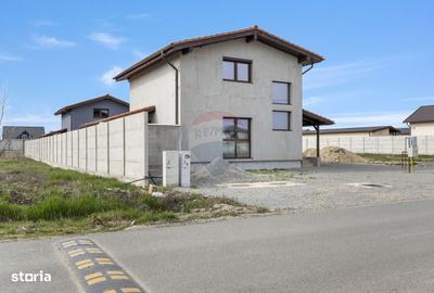 Casă cu 4 camere în Sânleani - 9