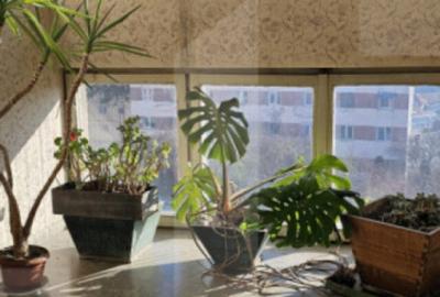 Apartament cu 4 camere semidecomandat în Simeria - 1