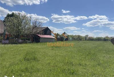 Teren de 1226 mp, în Nojorid - 4
