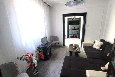 Casă cu 5 camere cu Teren 200 Mp în Central - 1