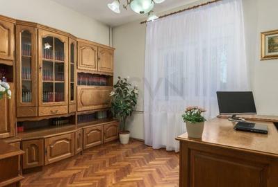 Casă individuală cu 9 camere cu Canalizare în Lacul Tei - 8