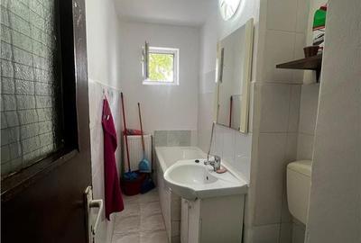 Apartament cu 3 camere semidecomandat în Central - 8