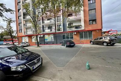 Spațiu comercial, de 220 mp, în Central - 13