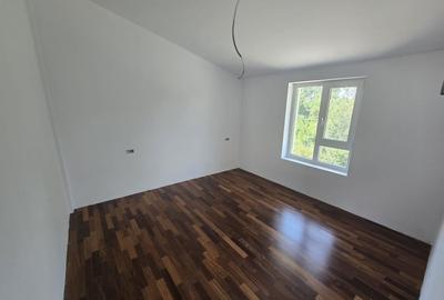 Duplex cu 3 camere cu Teren 250 Mp în Chișoda - 12