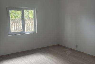 Casa recent renovata, 2023 mp teren, comuna Leu - 13
