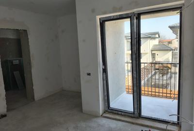 Casă cu 4 camere cu Canalizare în Central - 25