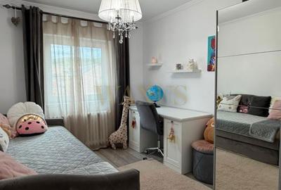 Apartament cu 4 camere, mobilat în Central - 13
