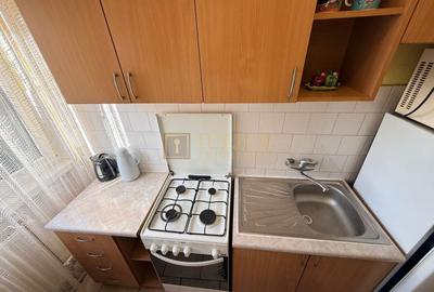 Apartament cu 2 camere semidecomandat, mobilat în Circumvalațiunii - 10