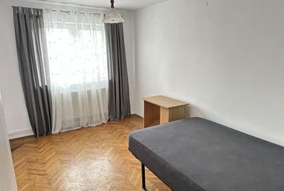 Apartament cu 3 camere decomandat în Central - 3