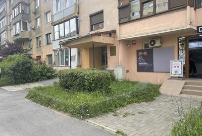 Spațiu comercial, de 40 mp, în Central - 5