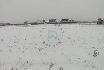 Teren intravilan Cristian, 1000 mp. - 2