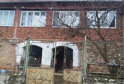 Casă cu 4 camere în Răchitova - 5