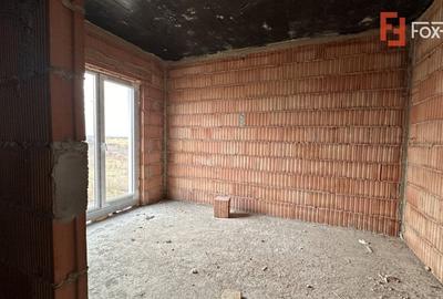 Duplex cu 4 camere cu Canalizare în Moșnița Nouă - 3