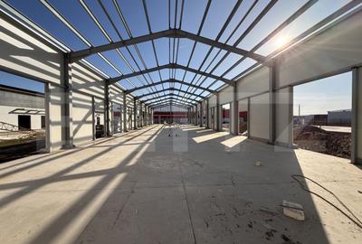 Spațiu comercial, de 1,770 mp, în Aeroport - 3