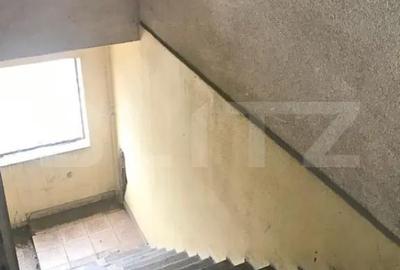 Spațiu comercial, de 549 mp, în Central - 8