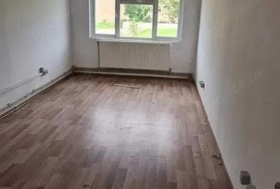 Spațiu comercial, de 1,723 mp, în Șoimuș - 3