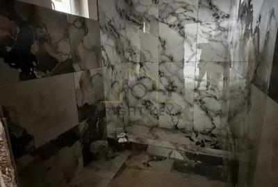 Casă cu 4 camere cu Teren 240 Mp în Domnești