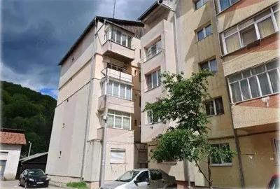Apartament 4 camere Gura Humorului, cota parte 8/40. ID: R2649294