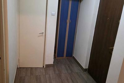 Apartament cu 2 camere decomandat în Drumul Taberei