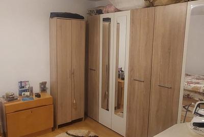 Casă individuală cu 7 camere cu Teren 660 Mp în Palazu Mare - 2