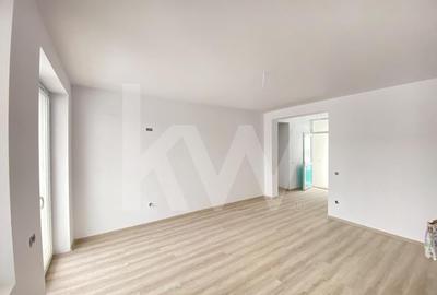 Duplex cu 4 camere cu Canalizare în Vest - 1