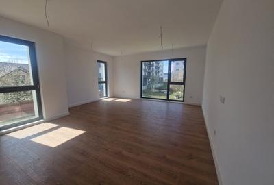 Apartament cu 3 camere decomandat în Calea Moldovei - 2