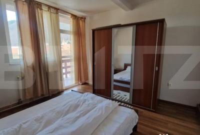 Casă cu 7 camere cu Teren 446 Mp în Central - 2