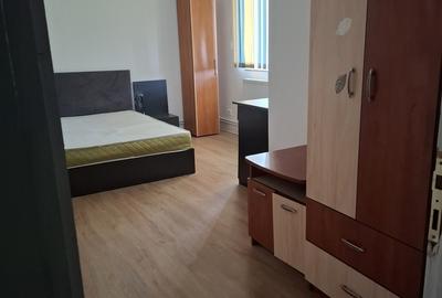 Garsonieră decomandată în Uverturii - 1
