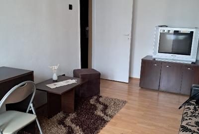 Inchiriez garsonieră confort 1 zona Confecții Inchiriez garsonieră confort 1 zona Confecții - 3