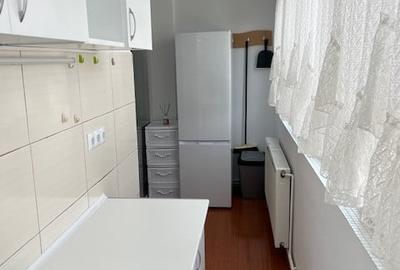 Garsoniera spatioasa et 2 v aurie parc sub arini - 5