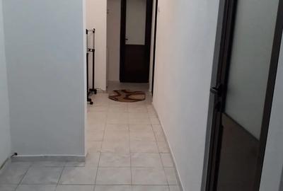 Inchiriez apartament 3 camere, decomandat, 70mp, zona Nicolina 2 - 8