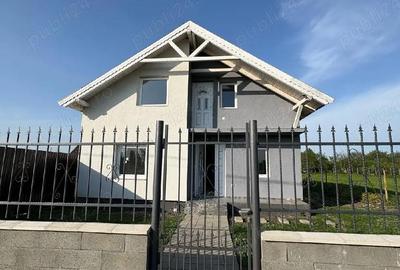 Casă cu 5 camere cu Teren 740 Mp în Sânnicolau Mare - 2