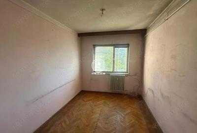 Apartament cu 3 camere decomandat în Central - 3
