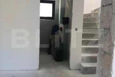 Casă cu 4 camere cu Teren 750 Mp în Central - 2