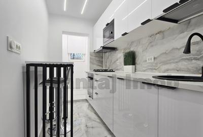 Mosilor / Eminescu- lux - Pizza Hut - 8