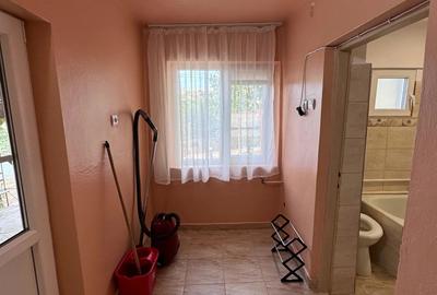 Vand casa cu teren generos (2000 mp) in Baneasa, jud. Constan?a 2 intrari separate - 3