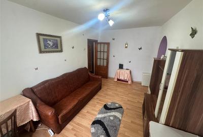 Apartament cu 2 camere nedecomandat, mobilat în Sud - 3