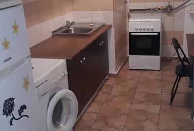 Garsonieră în Titan - 1