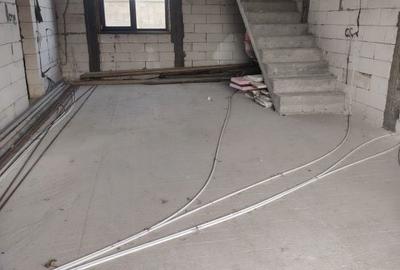 Casă cu 4 camere cu Teren 250 Mp în Cernele - 4