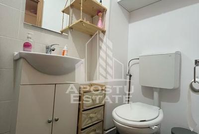 Apartament cu 3 camere,decomandat, 2 bai, etaj intermediar, Girocului - 12