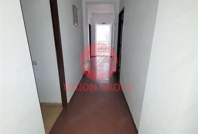 Spațiu comercial, de 467 mp, în Nord - 8