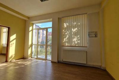 Birouri-Diverse destinatii-Nicopole-Parcare-Cod 4420 - 3