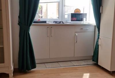 Garsonieră decomandată, mobilată în Universitate - 10