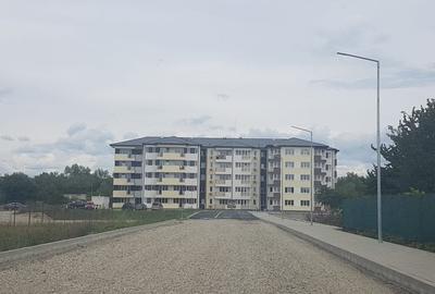 Apartament cu 2 camere semidecomandat, mobilat în Gherăiești - 1
