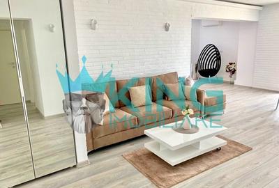 Apartament cu 3 camere decomandat, mobilat în Central