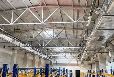 Spațiu industrial, de 1,335 mp, în Central